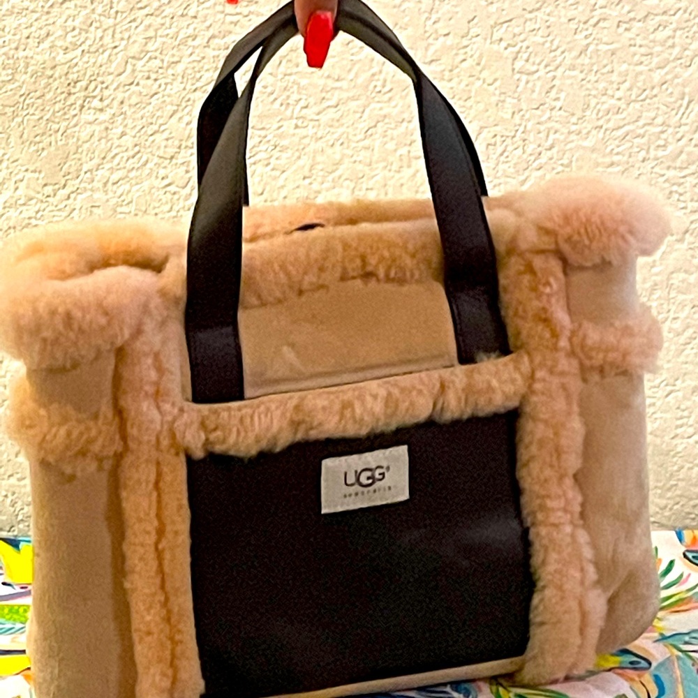 UGG Hand Bag - Picture 8 of 13